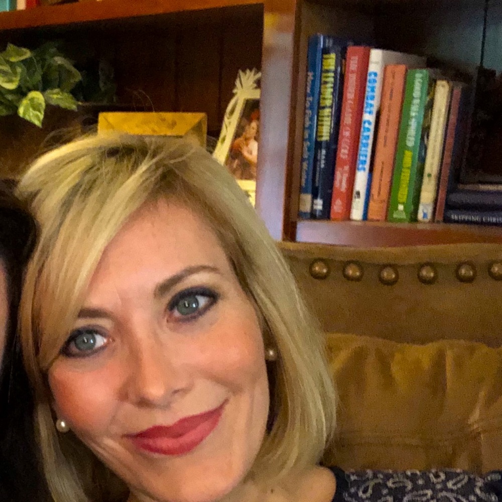 Meet your Posher, Lauren